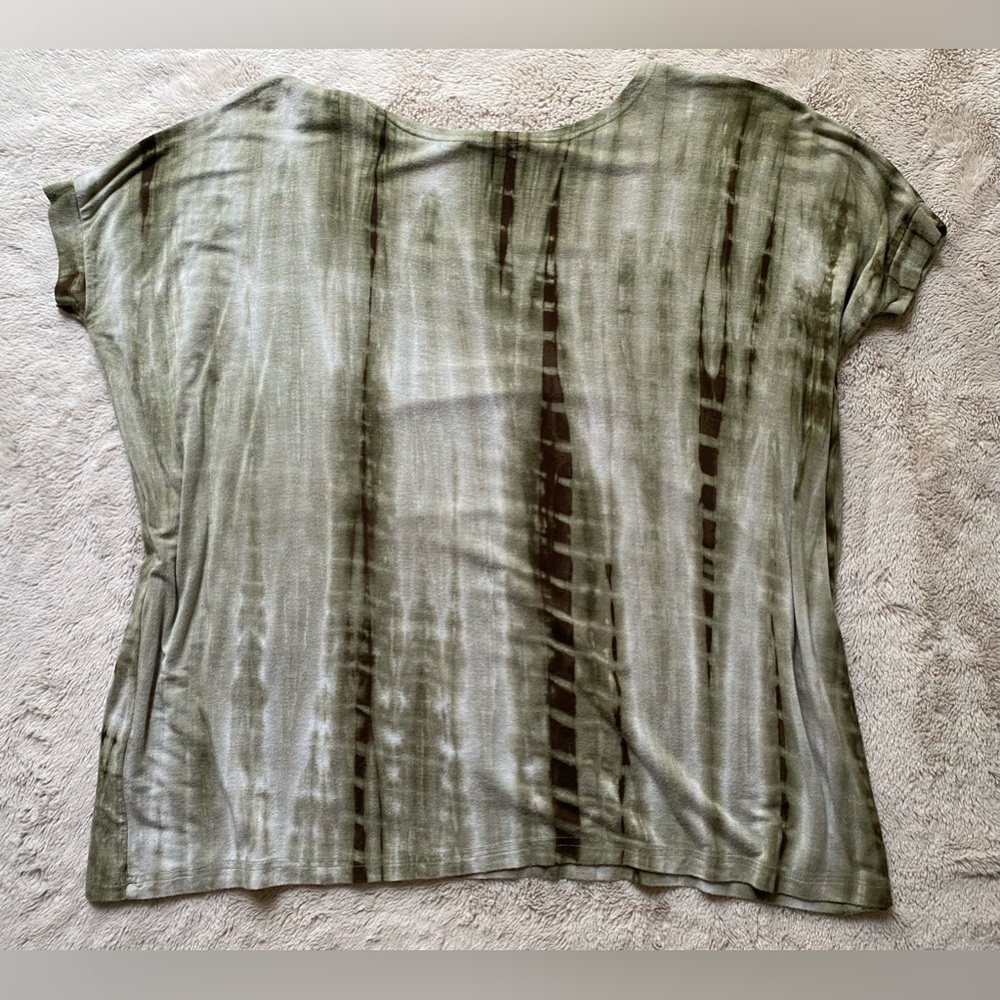PIKO Tops Bundle of 2 💕 - Picture 9 of 9